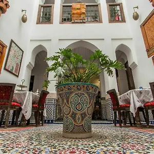 dar-fes-medina.hotelfesmorocco.com/